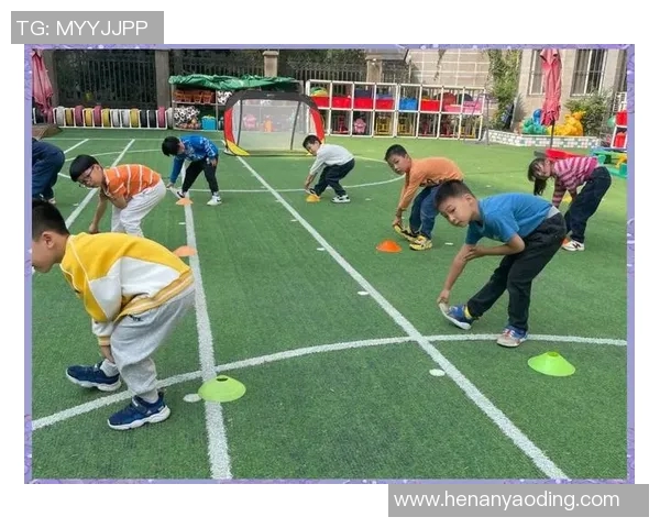 打造梦想中的自制足球场让孩子们在家也能尽情享受足球的乐趣与激情